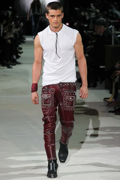 Look 5